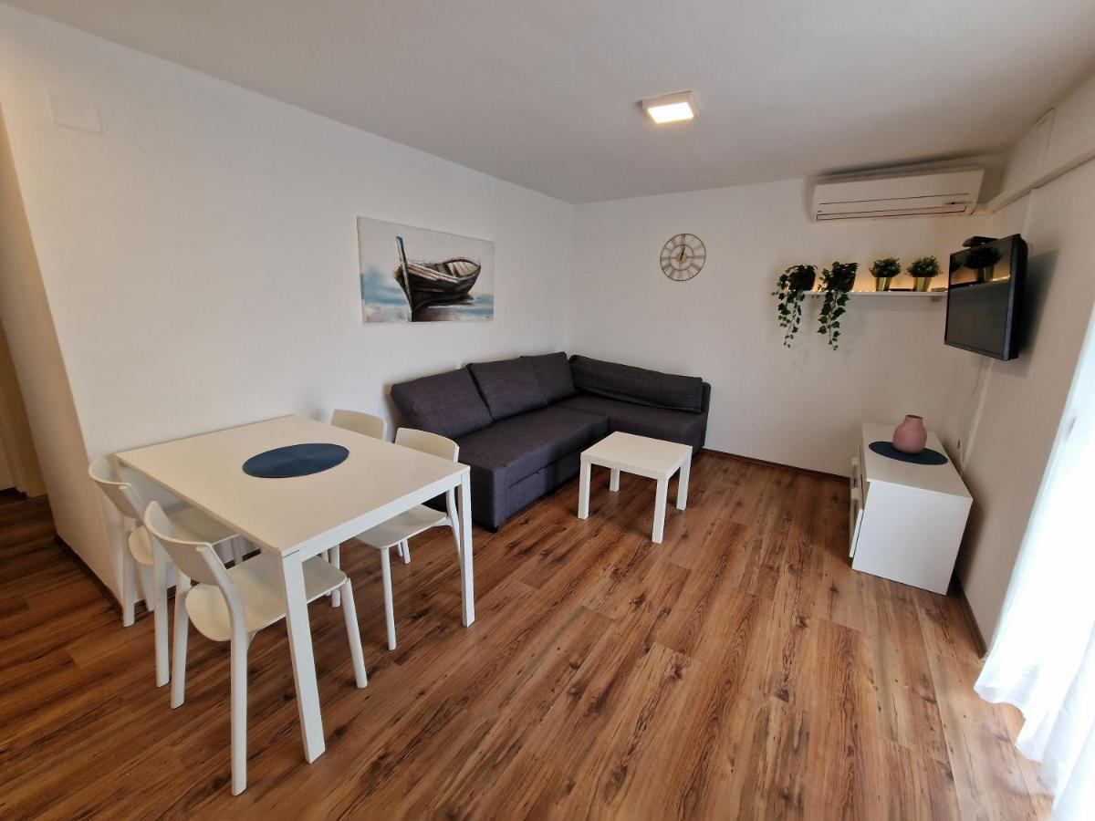 Goya - Selce Appartement Buitenkant foto