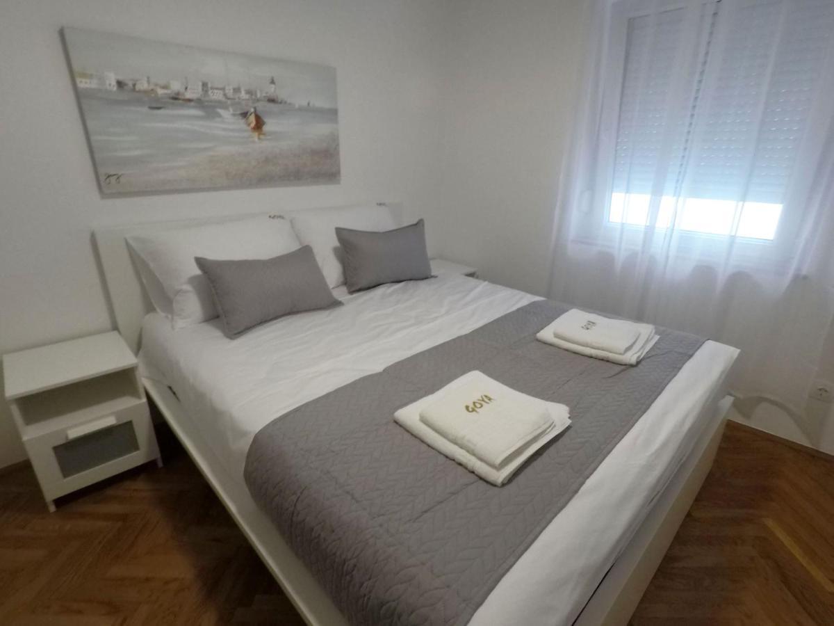 Goya - Selce Appartement Buitenkant foto