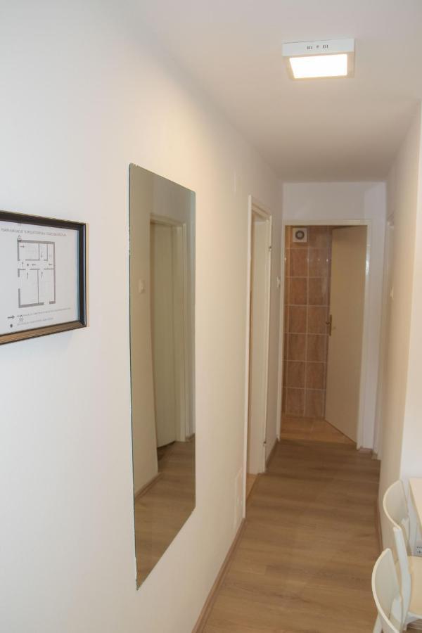 Goya - Selce Appartement Buitenkant foto