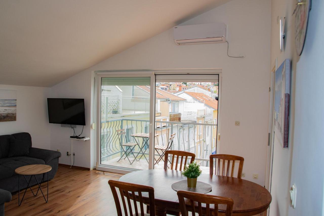 Goya - Selce Appartement Buitenkant foto