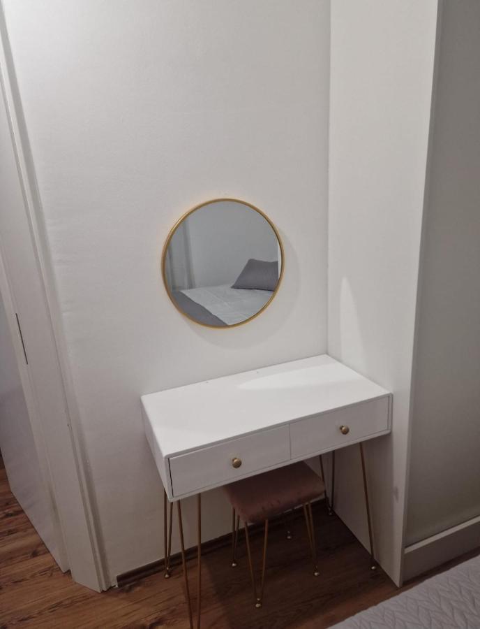 Goya - Selce Appartement Buitenkant foto